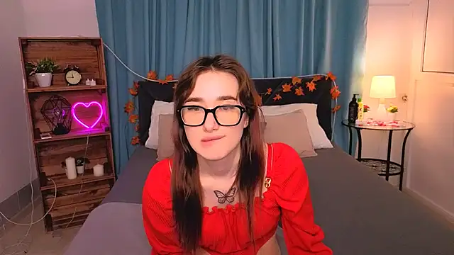 Olivia Grantt online show from 12-03-25, 02:08