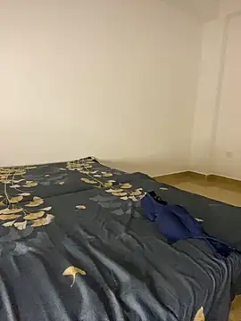 Monica  Bellucci   online show from 12-05-25, 01:20