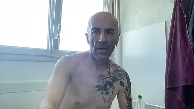 slave44nantes online show from 02-08-26, 11:13