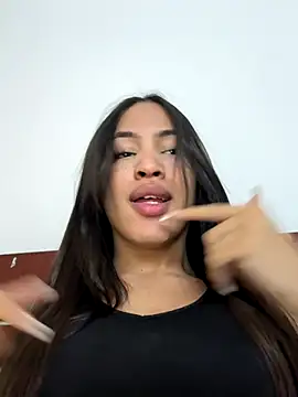 clara evans ss online show from 11-27-25, 07:16