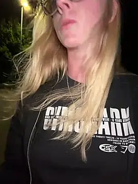 Snapshot of LinaLeana chatting on 07-07-26, 11:31 LinaLeana online show from 07-07-26, 11:31