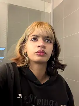 sukulaurens online show from 11-03-25, 02:46