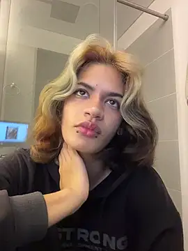 sukulaurens online show from 11-18-25, 06:34