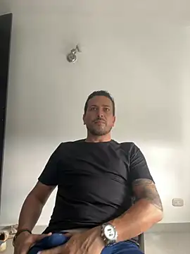 Snapshot of JX7NOVA chatting on 11-04-25, 05:23 JX7NOVA online show from 11-04-25, 05:23