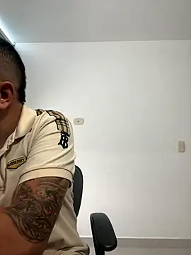 Snapshot of JX7NOVA chatting on 11-15-25, 04:58 JX7NOVA online show from 11-15-25, 04:58