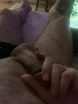 Snapshot of xtremedag chatting on 10-19-25, 10:32 xtremedag online show from 10-19-25, 10:32