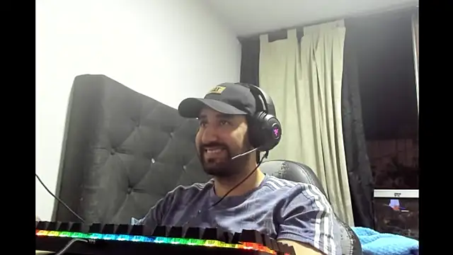 coolfriki online show from 05-02-26, 01:21