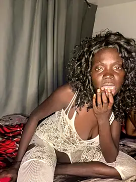 Snapshot of foreignMoney0203 chatting on 10-21-25, 01:28 foreignMoney0203 online show from 10-21-25, 01:28