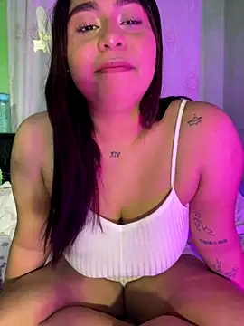 Snapshot of Azull14 chatting on 10-23-25, 03:17 Azull14 online show from 10-23-25, 03:17