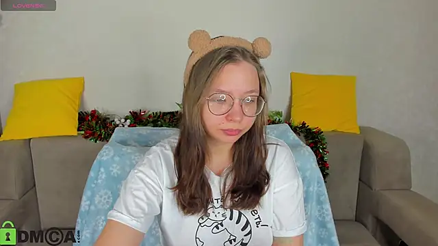 Nuura Moore online show from 01-09-26, 12:57