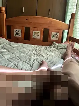 Snapshot of Daaaaiiii chatting on 10-07-25, 01:36 Daaaaiiii online show from 10-07-25, 01:36