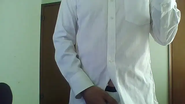 Snapshot of Daaaaiiii chatting on 10-10-25, 12:42 Daaaaiiii online show from 10-10-25, 12:42