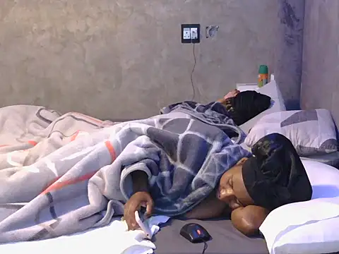 petite queenx online show from 10-30-25, 06:26