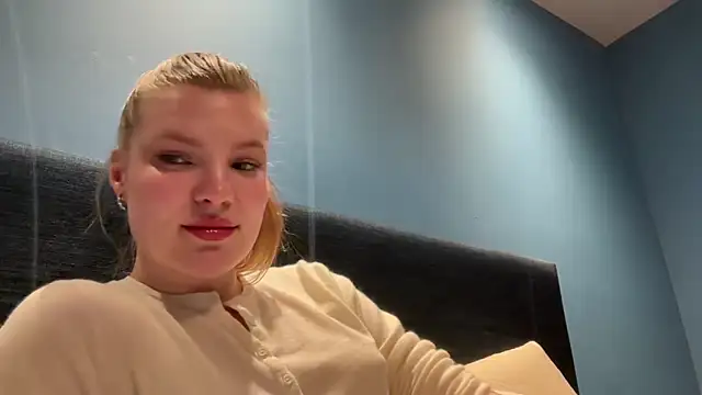 Olyresa online show from 02-03-26, 01:37