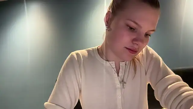 Olyresa online show from 02-06-26, 11:52