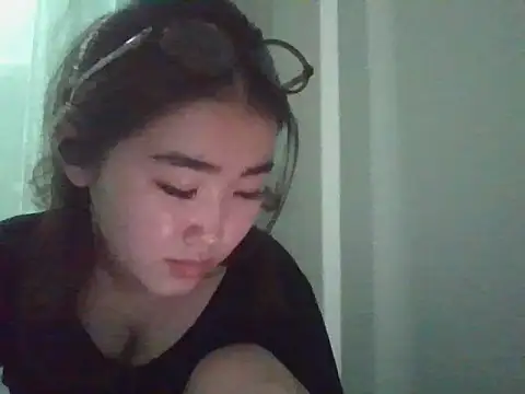 Snapshot of Zorivale chatting on 02-12-26, 08:26 Zorivale online show from 02-12-26, 08:26