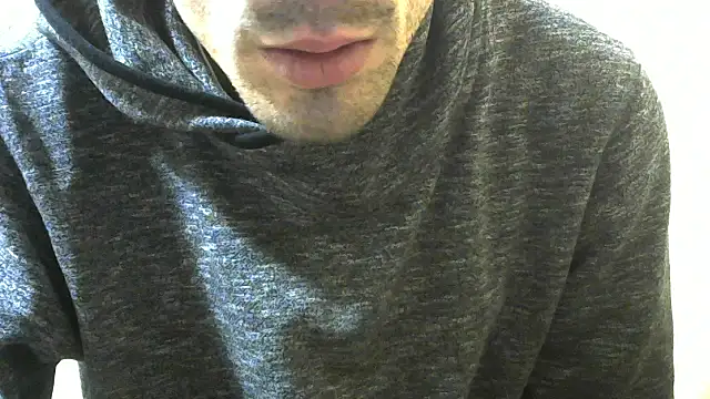 Snapshot of MakabulaAndrey chatting on 10-20-25, 09:32 MakabulaAndrey online show from 10-20-25, 09:32