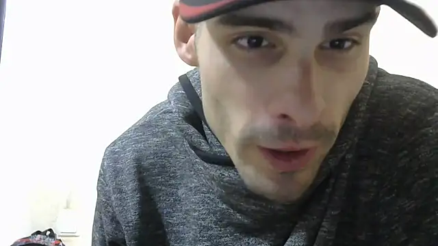 Snapshot of MakabulaAndrey chatting on 11-07-25, 09:31 MakabulaAndrey online show from 11-07-25, 09:31