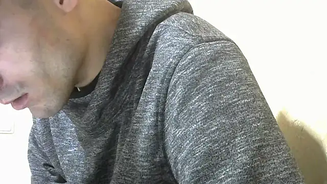 Snapshot of MakabulaAndrey chatting on 11-23-25, 09:14 MakabulaAndrey online show from 11-23-25, 09:14