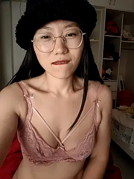 nini10052025 online show from 11-26-25, 04:52