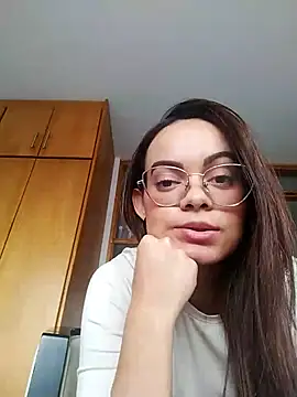 Snapshot of Mia_469 chatting on 10-08-25, 08:50 Mia 469 online show from 10-08-25, 08:50