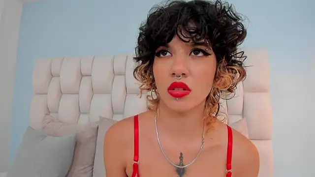 Snapshot of eva_caos chatting on 03-27-26, 08:26 eva caos online show from 03-27-26, 08:26