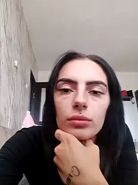 Virgin Hot Girl online show from 10-07-25, 01:30