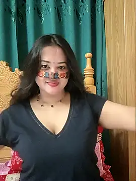Snapshot of Beauty_Queen_Soniya chatting on 05-22-26, 02:08 Beauty Queen Soniya online show from 05-22-26, 02:08