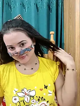 Snapshot of Beauty_Queen_Soniya chatting on 05-28-26, 11:51 Beauty Queen Soniya online show from 05-28-26, 11:51