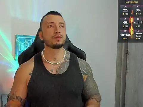 Dave-Max01 online show from 10-22-25, 01:17