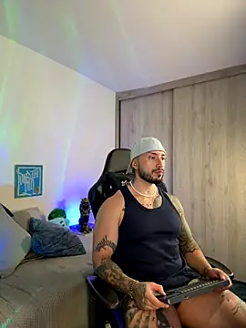 Dave-Max01 online show from 11-11-25, 01:49