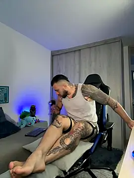 Dave-Max01 online show from 11-21-25, 10:47