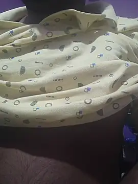 Snapshot of Y0ur_Slave chatting on 11-07-25, 04:40 Y0ur Slave online show from 11-07-25, 04:40