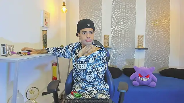 JacobBlackwell  online show from 11-14-25, 07:23