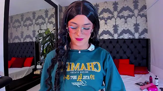 Snapshot of Valeria_Collin chatting on 03-12-26, 06:36 Valeria Collin online show from 03-12-26, 06:36