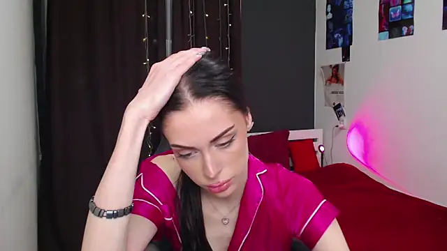 ariel is on vacation online show from 11-09-25, 03:10