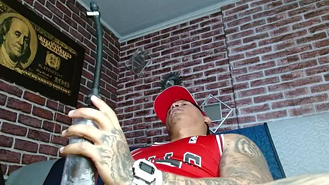 Snapshot of jordan_bigcock_ chatting on 06-30-26, 12:44 jordan bigcock online show from 06-30-26, 12:44