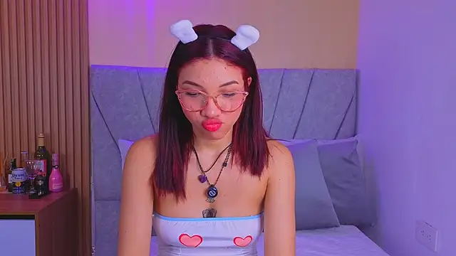 celeste collins  online show from 06-14-26, 03:41