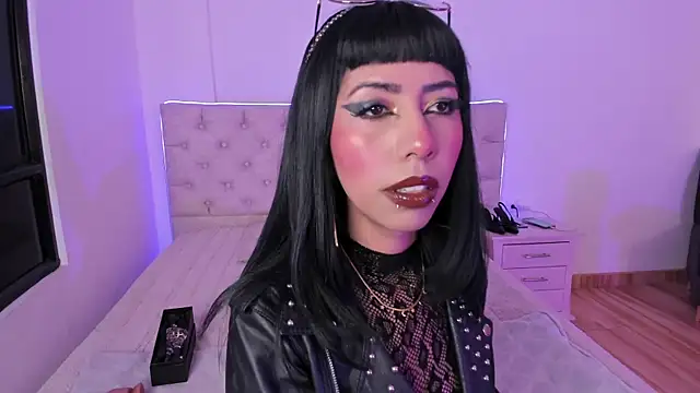 Nina fox 0691 online show from 05-07-26, 03:17