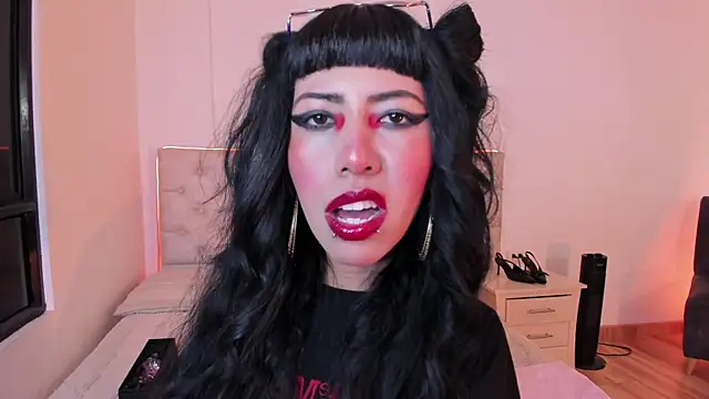 Nina fox 0691 online show from 05-12-26, 02:58