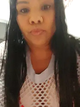 Snapshot of selena__doll chatting on 10-12-25, 09:25 selena doll online show from 10-12-25, 09:25