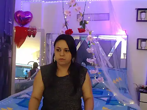 NicoleLerman online show from 10-21-25, 07:14