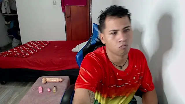 Raphael LatinBoy online show from 10-08-25, 02:53