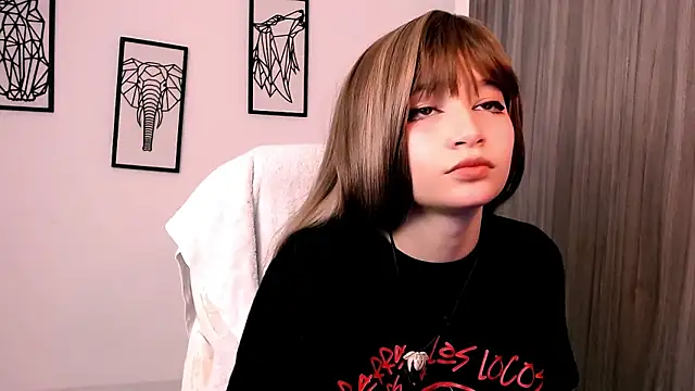 EmuOtori online show from 10-21-25, 03:13