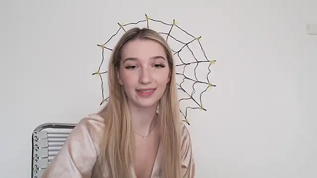 Snapshot of Lucyreeel_ chatting on 10-23-25, 12:26 Lucyreeel online show from 10-23-25, 12:26