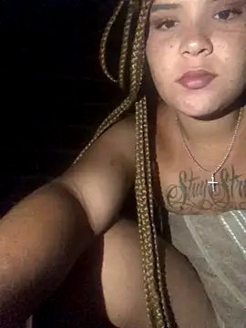 AliceXmoore online show from 10-25-25, 05:15