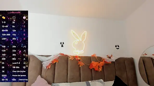 Amara18   online show from 10-27-25, 11:20