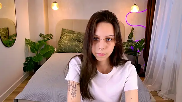 Amber  lust online show from 10-10-25, 01:32