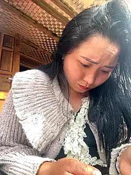 miemie-xx online show from 12-23-25, 08:12