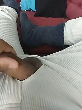 Merlin2310 online show from 04-27-26, 01:09